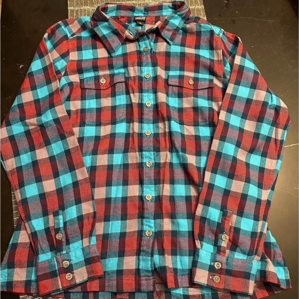 Patagonia Women’s Flannel Shacket Size Large (14)